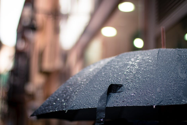 Zdjęcie Super parasolka ułatwiająca życie. 7 powodów, dla których musisz ją mieć! #1
