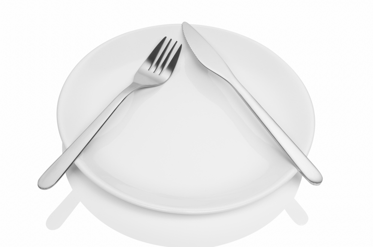Zdjęcie Układanie sztućców po posiłku w restauracji – jak robić to poprawnie? #4