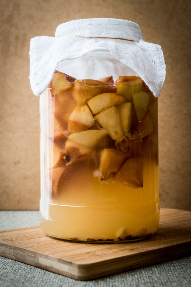 Zdjęcie Jak zrobić domowy ocet jabłkowy, który pomaga w dbaniu o zdrowie? Poznaj przepis #1
