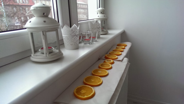 Zdjęcie Połóż plastry pomarańczy na kaloryferze! Sprawdź po co to robić! #1